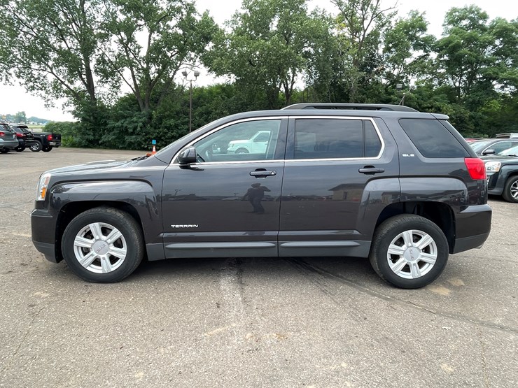 2016-gmc-terrain-sle-image-8