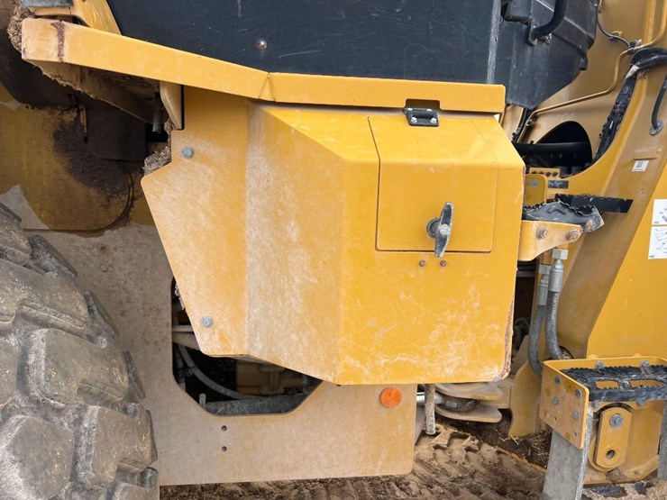 caterpillar-926m-image-23