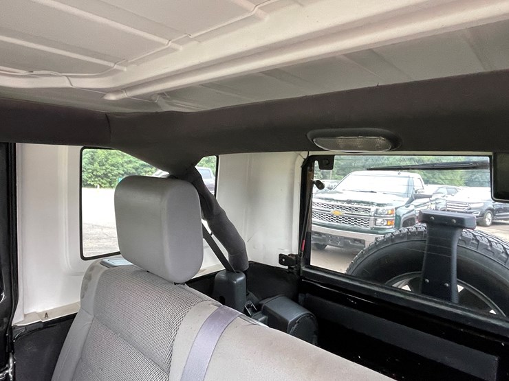 2007-jeep-wrangler-unlimited-sahara-image-76