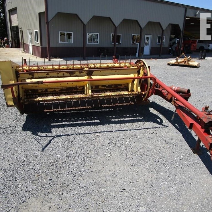 NEW HOLLAND 472