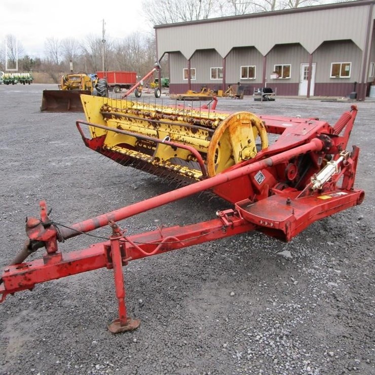 NEW HOLLAND 472