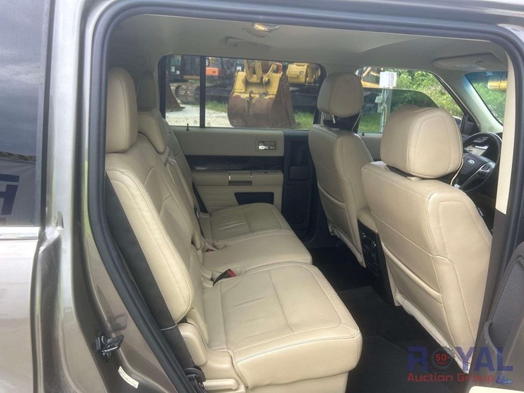 2013-ford-flex-image-16