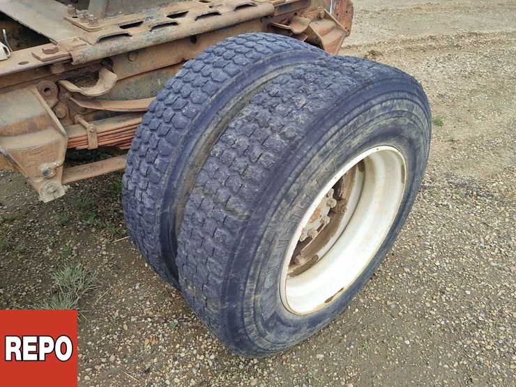ford-9000-image-19