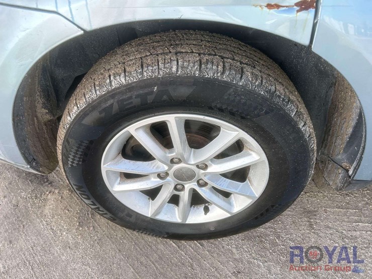 2013-dodge-journey-sxt-image-29
