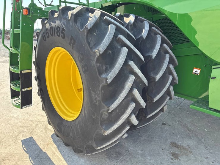 2024-john-deere-s780-image-34