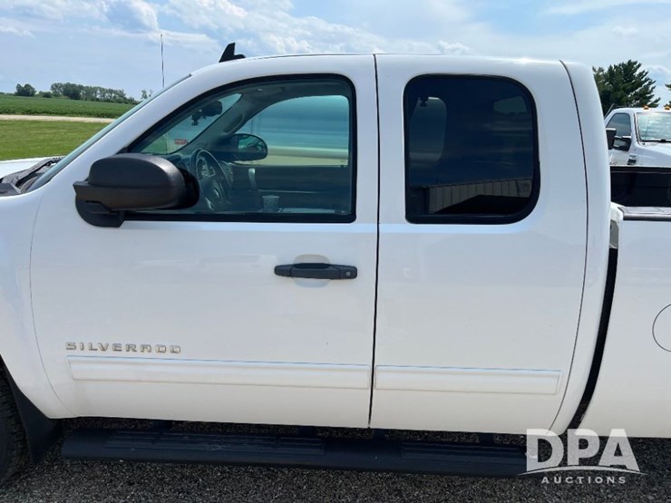 2012-chevrolet-silverado-image-42
