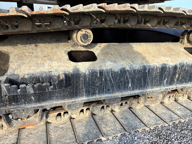 2021-john-deere-250-image-52