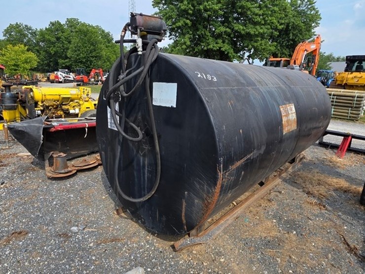2000-gallon-fuel-tank-w/pump-image-2