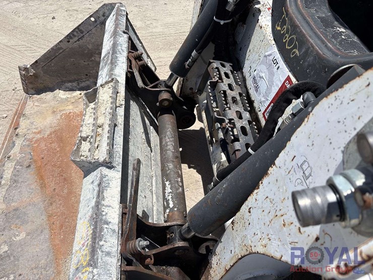 2018-bobcat-t590-image-12