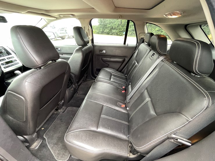 2010-ford-edge-image-64