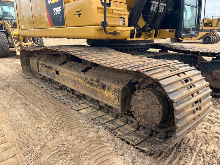 2017-caterpillar-336fl-image-23
