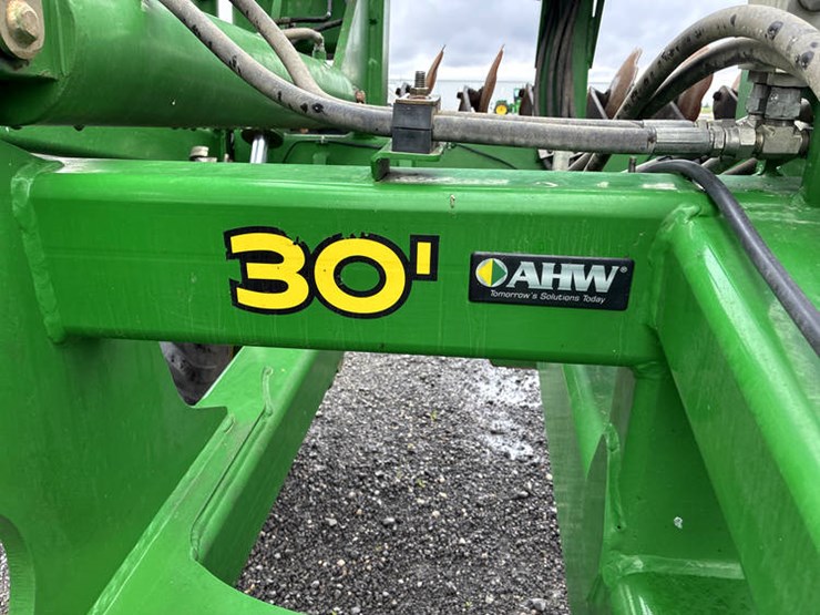2020-john-deere-2680h-image-17