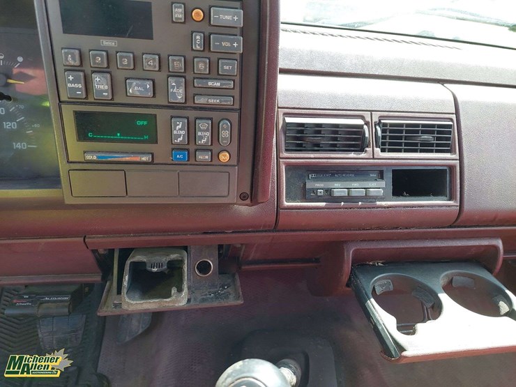 1992-chevrolet-3500-image-9