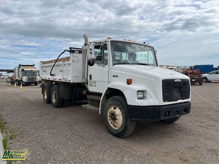 1999-freightliner-fl80-image-18