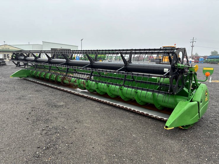 2013-john-deere-635f-image-3