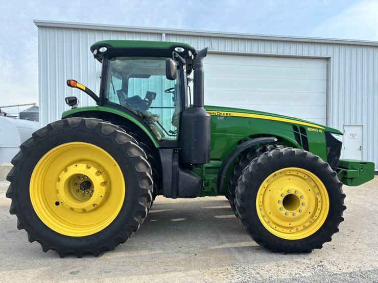2012-john-deere-8360r-image-4