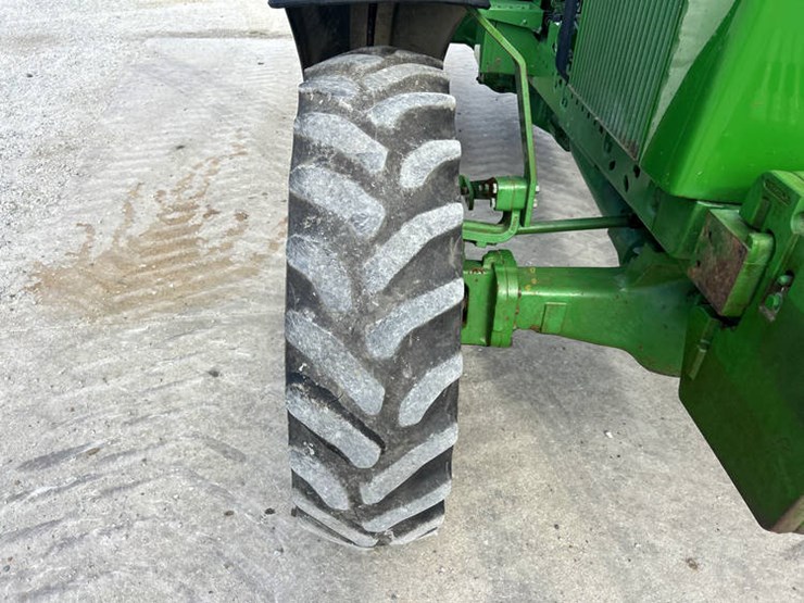 1990-john-deere-4455-image-44