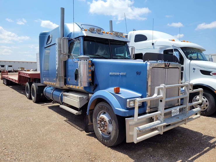 2005-western-star-4900-image-2