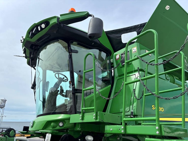 2017-john-deere-s680-image-34