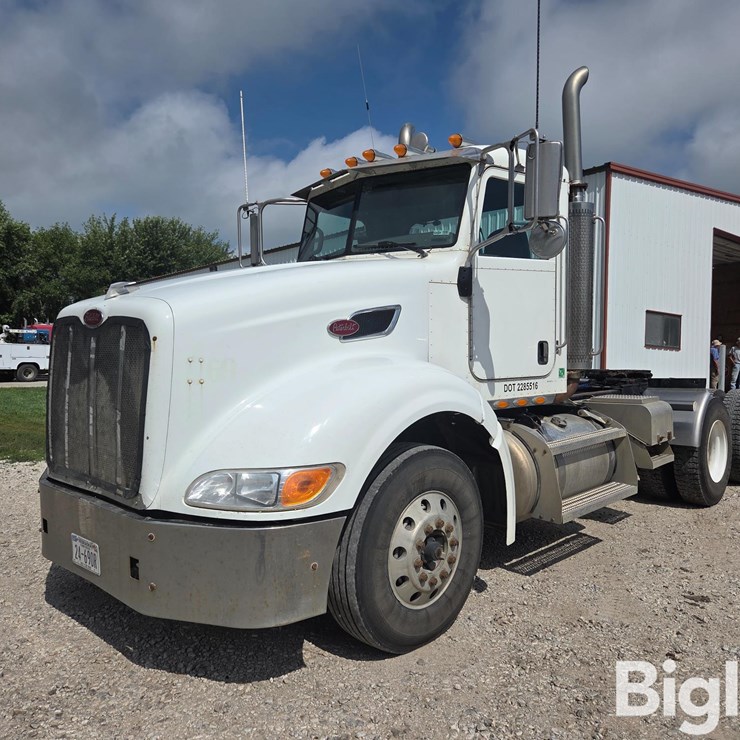 2007 PETERBILT 386