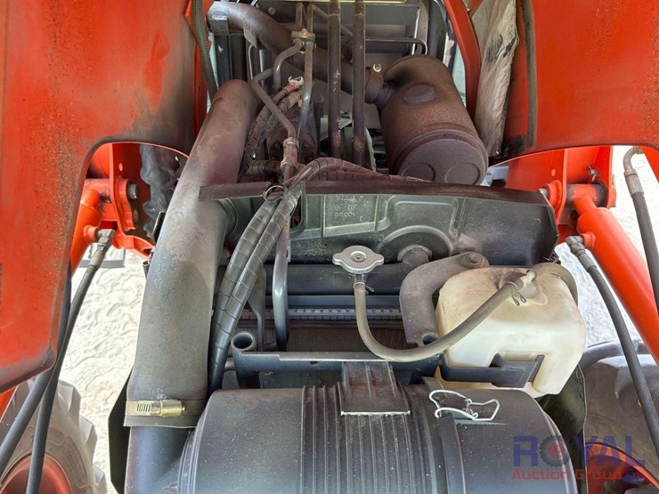2007-kubota-m5040d-image-10