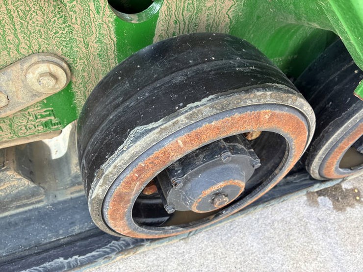 2021-john-deere-8rx-310-image-30