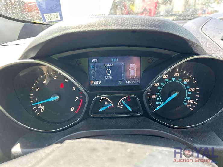 2015-ford-escape-image-28