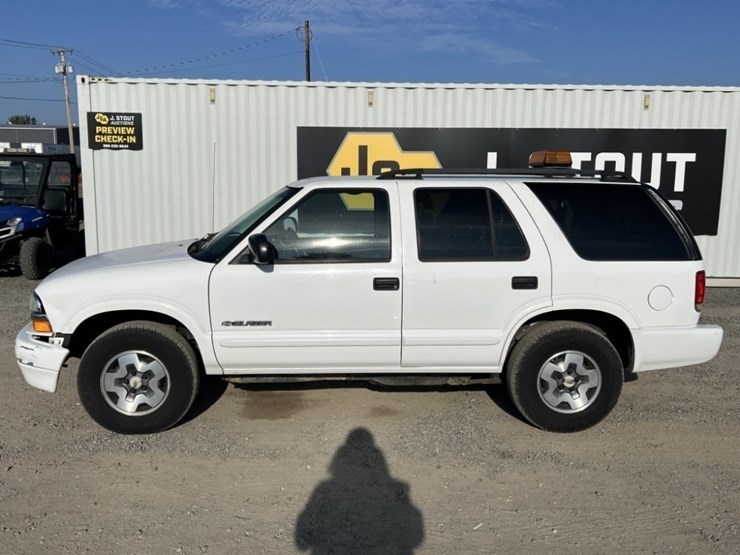 2004-chevrolet-blazer-image-7