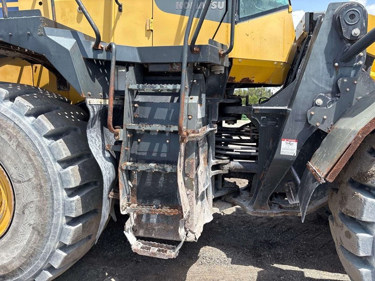 2018-komatsu-wa500-8-image-29