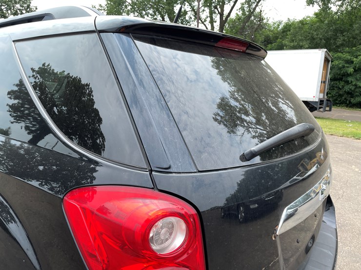 2013-chevrolet-equinox-lt-image-27