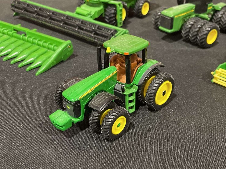 john-deere-64-image-6