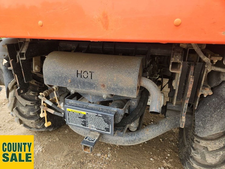 2011-kubota-rtv1100-image-32