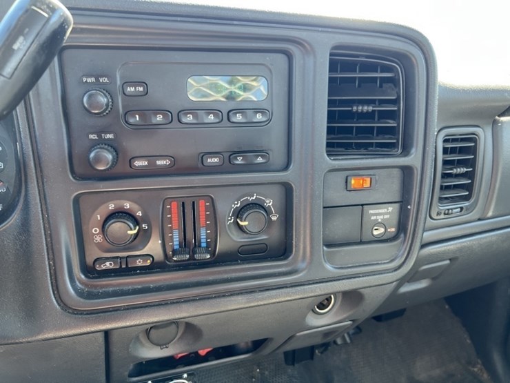 2006-chevrolet-silverado-2500-image-20