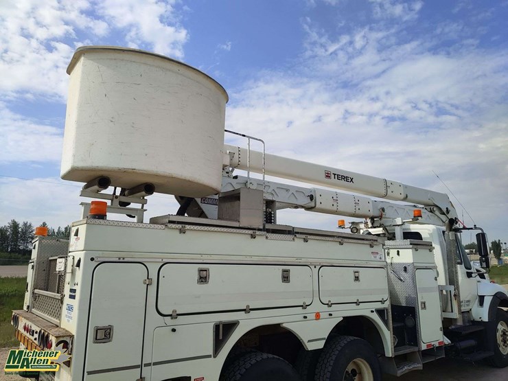 2011-international-workstar-7500-image-28