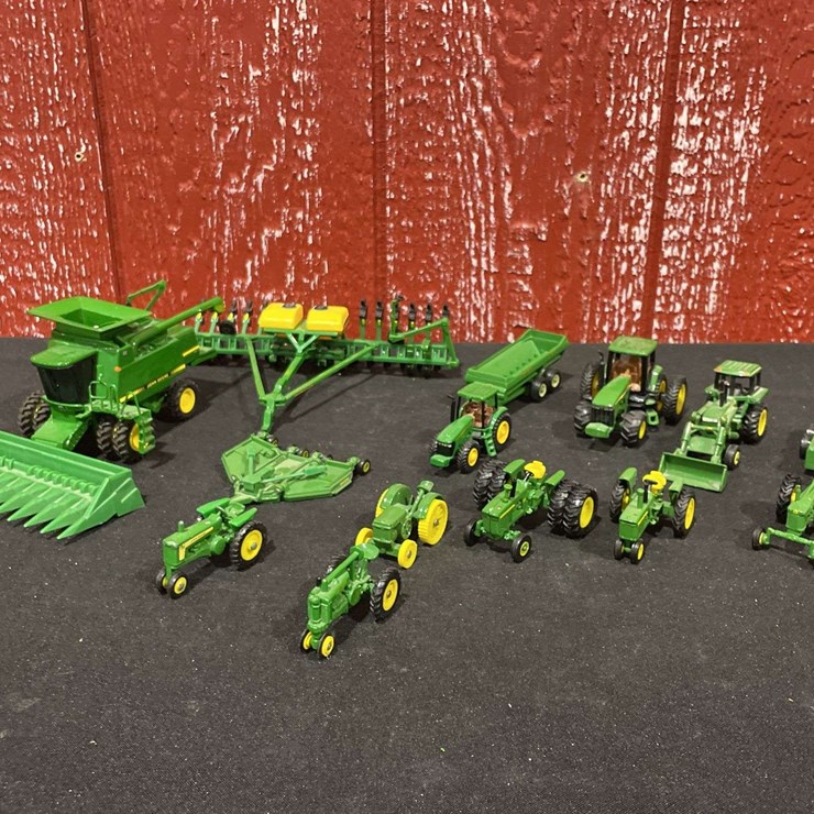 JOHN DEERE 64