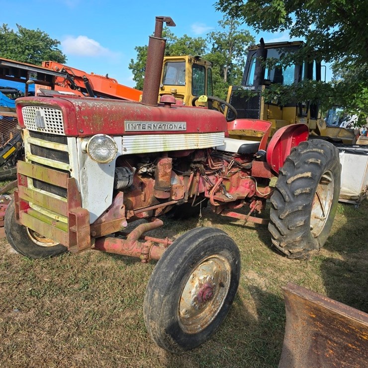 INTERNATIONAL 240