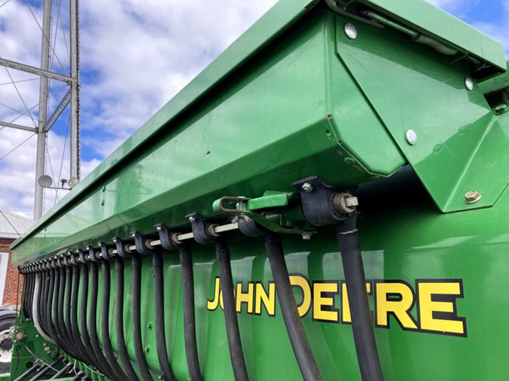 john-deere-1590-image-19
