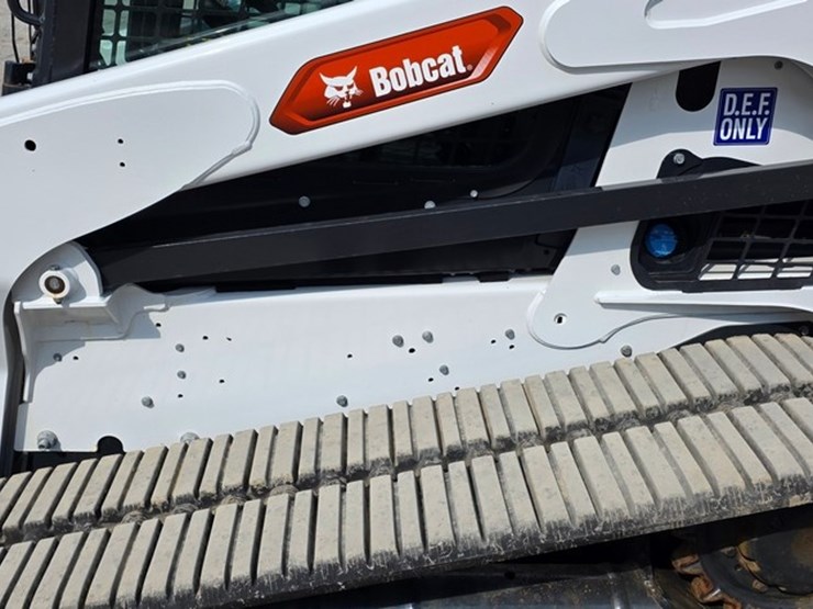2023-bobcat-t770-image-28