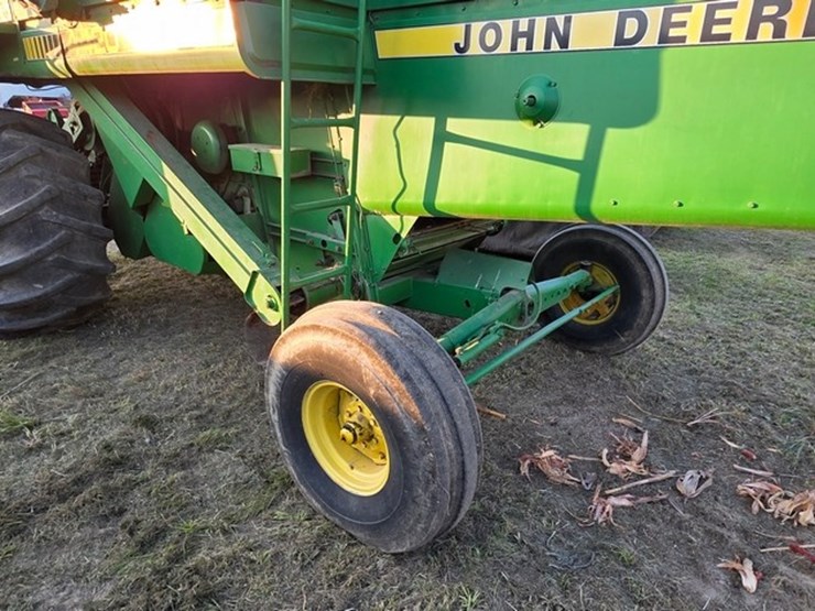john-deere-4420-image-17