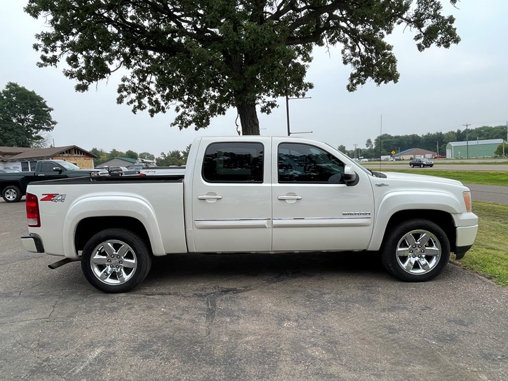 2012-gmc-1500-image-4