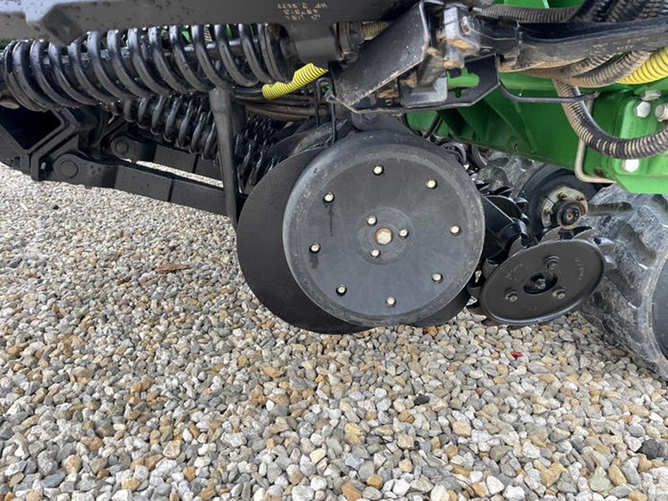2017-john-deere-1990-image-82