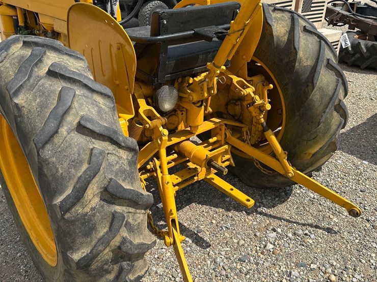 john-deere-420-image-8