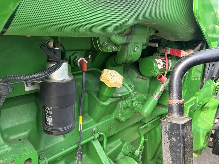 2012-john-deere-8360r-image-73