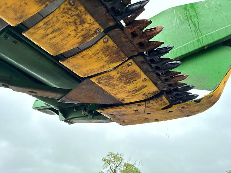 2013-john-deere-635f-image-43
