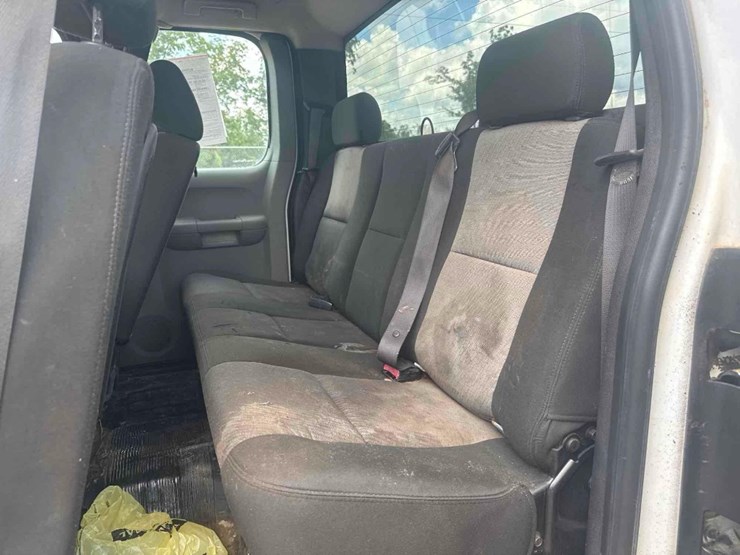 2008-chevrolet-silverado-image-18