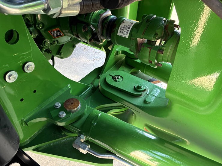 2023-john-deere-9r-440-image-42