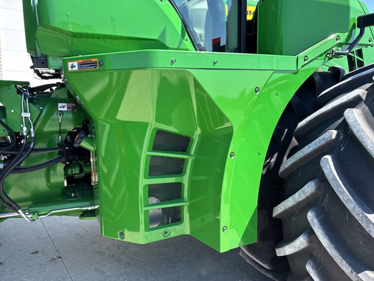 2023-john-deere-9r-440-image-21