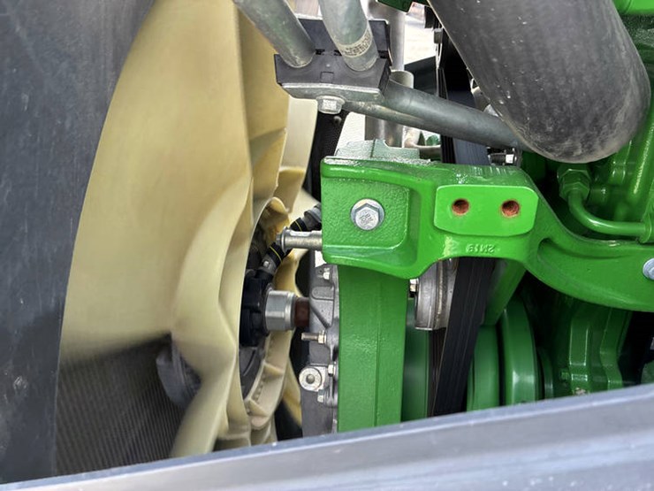 2023-john-deere-8r-340-image-68