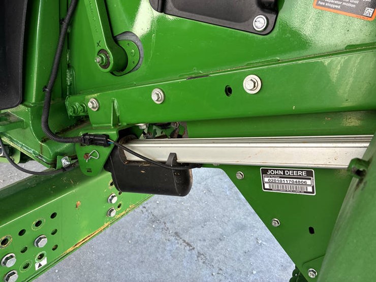 2024-john-deere-s780-image-54