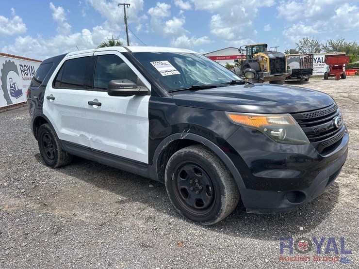 2015-ford-explorer-image-2